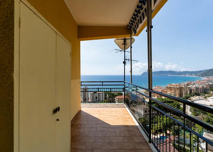 Lägenhet Seaview By Interhome